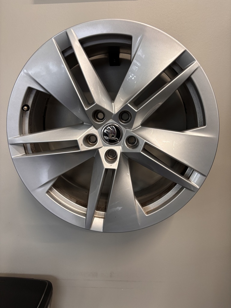 Skoda Enyaq 19"